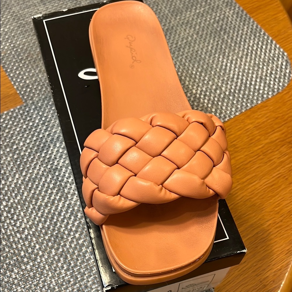 Qupid Paprika Women's coral Slide Sandals